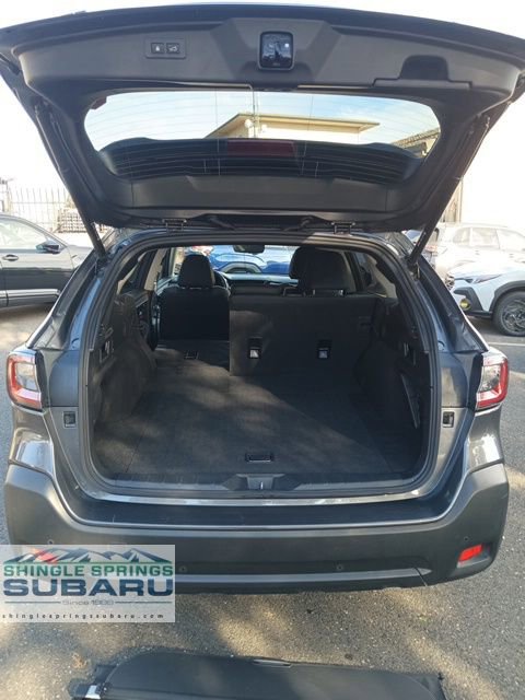 Certified 2025 Subaru Outback Onyx Edition AWD/4WD image 32
