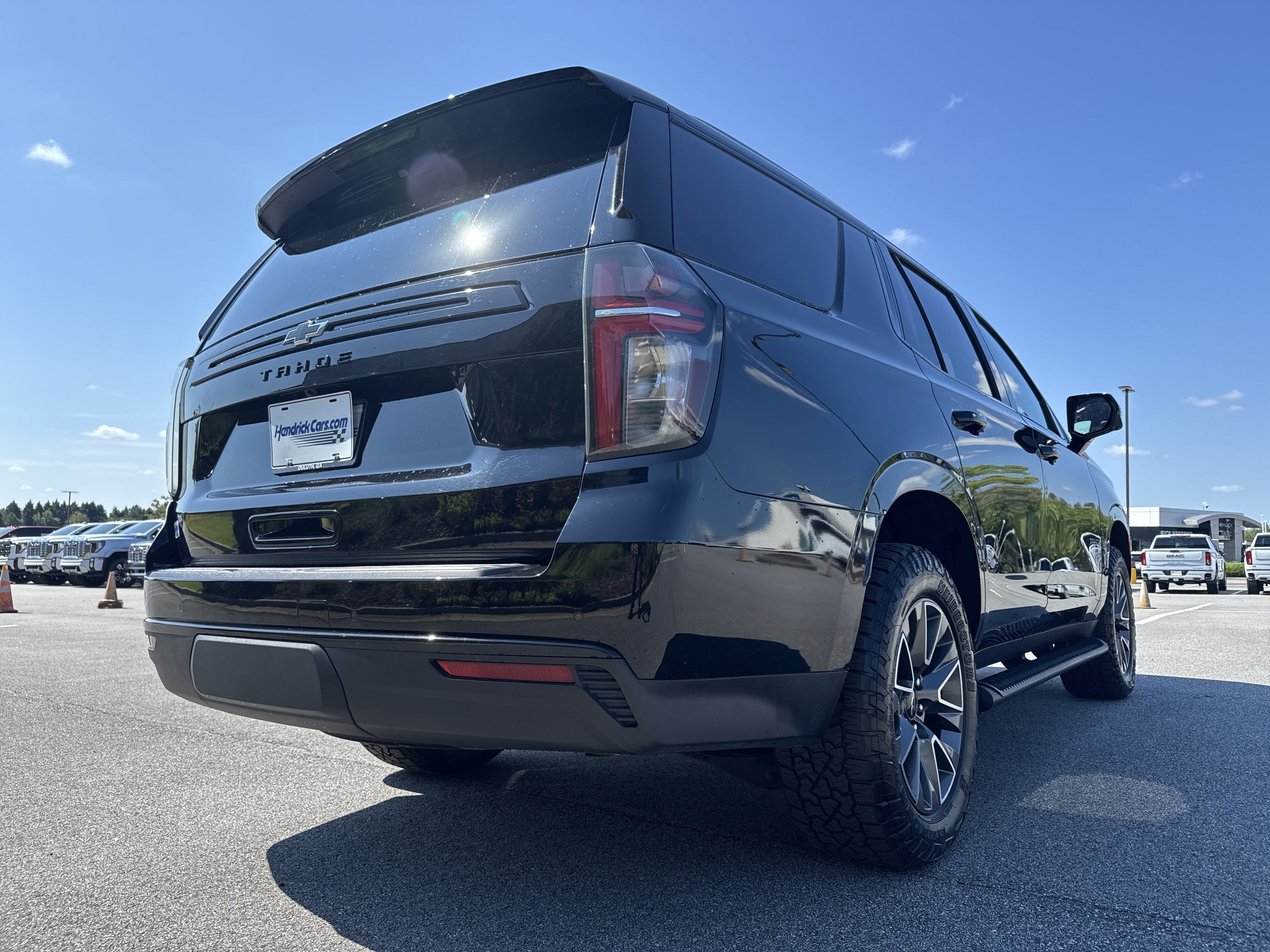 Used 2024 Chevrolet Tahoe Z71 w/ Luxury Package AWD/4WD image 10