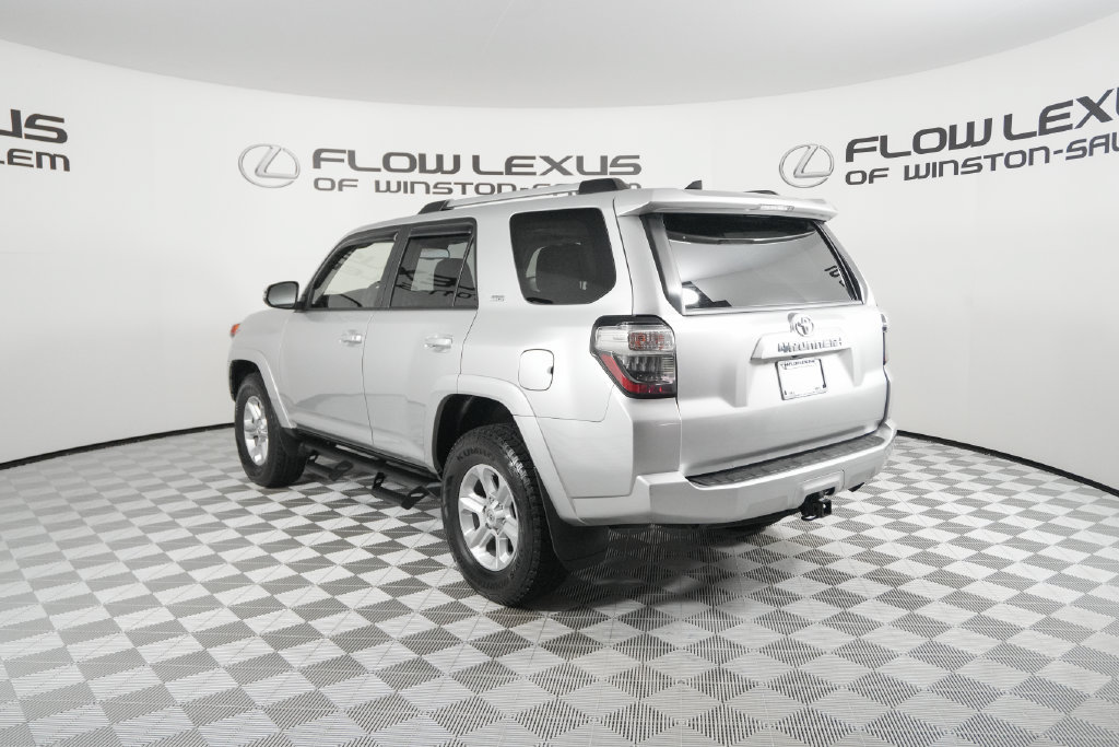 Used 2021 Toyota 4Runner SR5 Premium w/ Moonroof Package AWD/4WD image 5