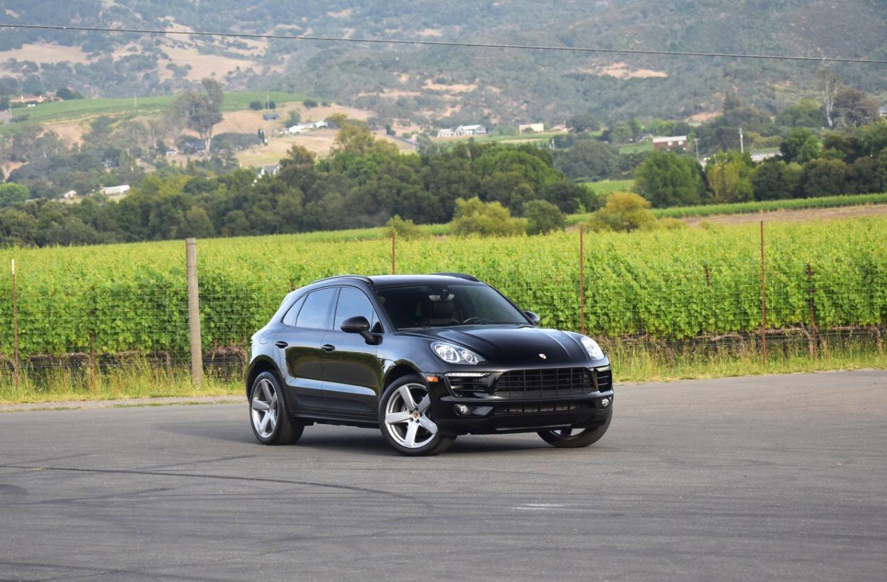 Used 2017 Porsche Macan AWD/4WD image 4