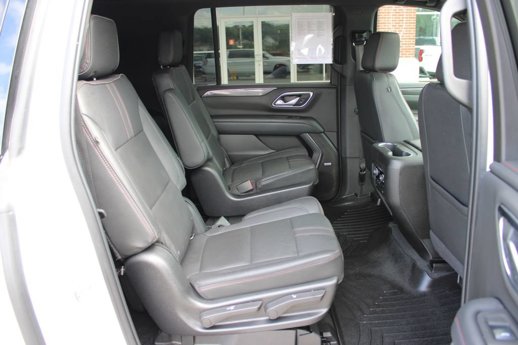 Used 2022 Chevrolet Suburban RST w/ Luxury Package AWD/4WD image 51