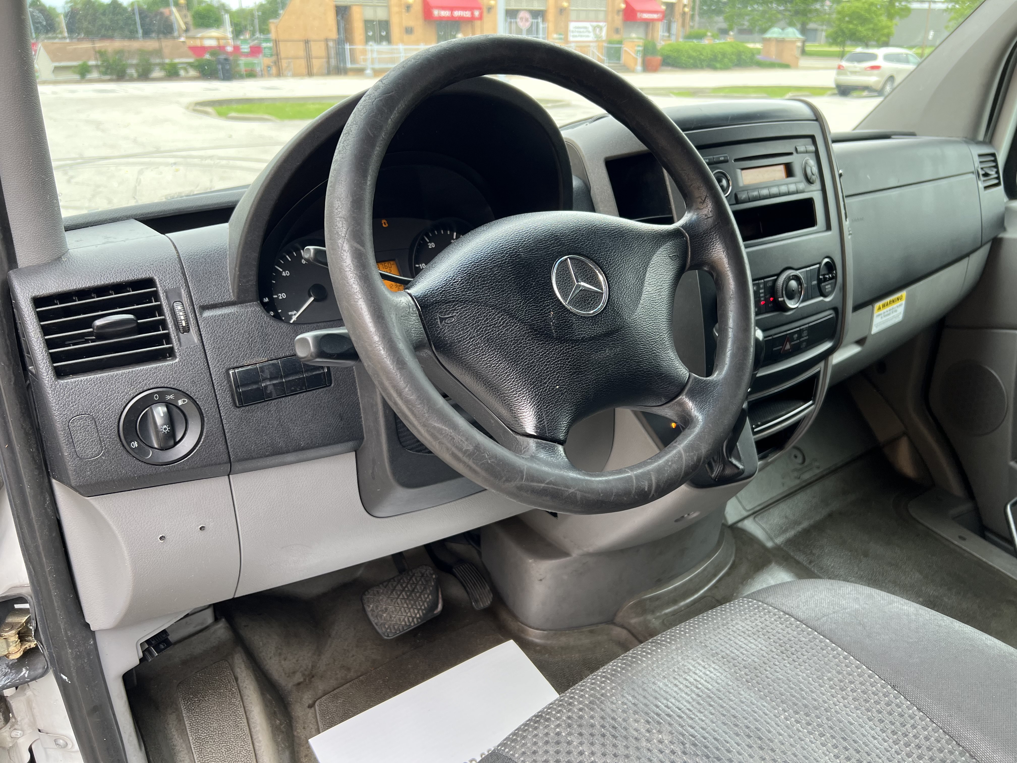 Used 2013 Mercedes-Benz Sprinter 2500 image 14