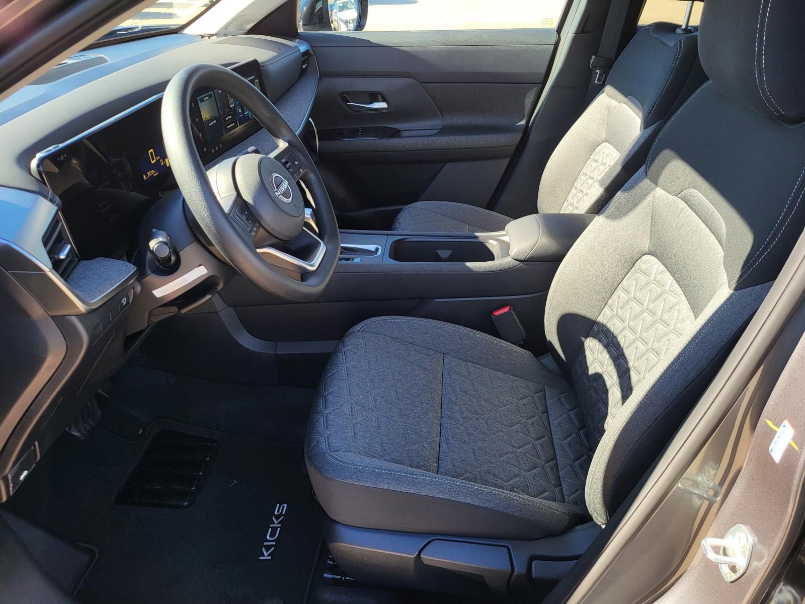 New 2026 Nissan Kicks SV image 18