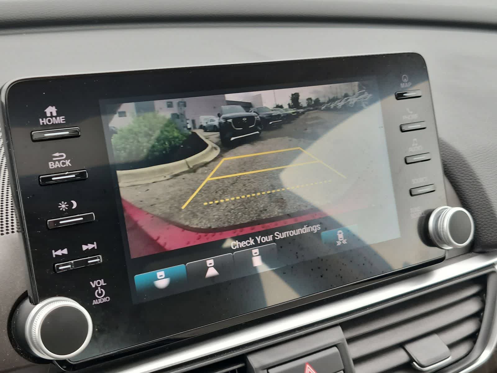 Used 2018 Honda Accord Touring image 31