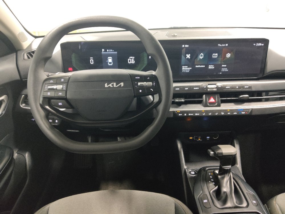 Used 2025 Kia K4 FWD image 22