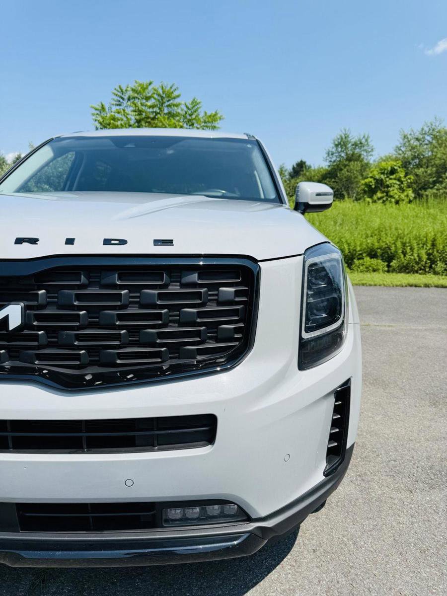 Used 2022 Kia Telluride SX w/ SX Prestige Package image 14