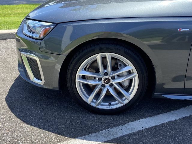 Used 2023 Audi A4 2.0T Premium w/ Convenience Package AWD/4WD image 11