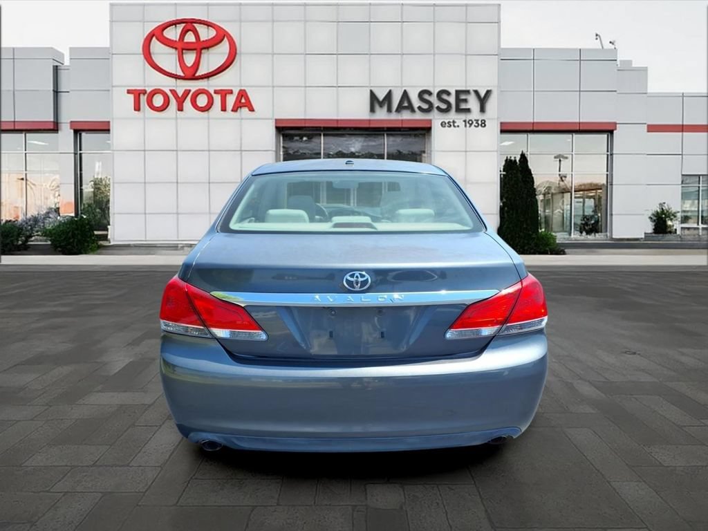 Used 2011 Toyota Avalon Limited FWD image 4