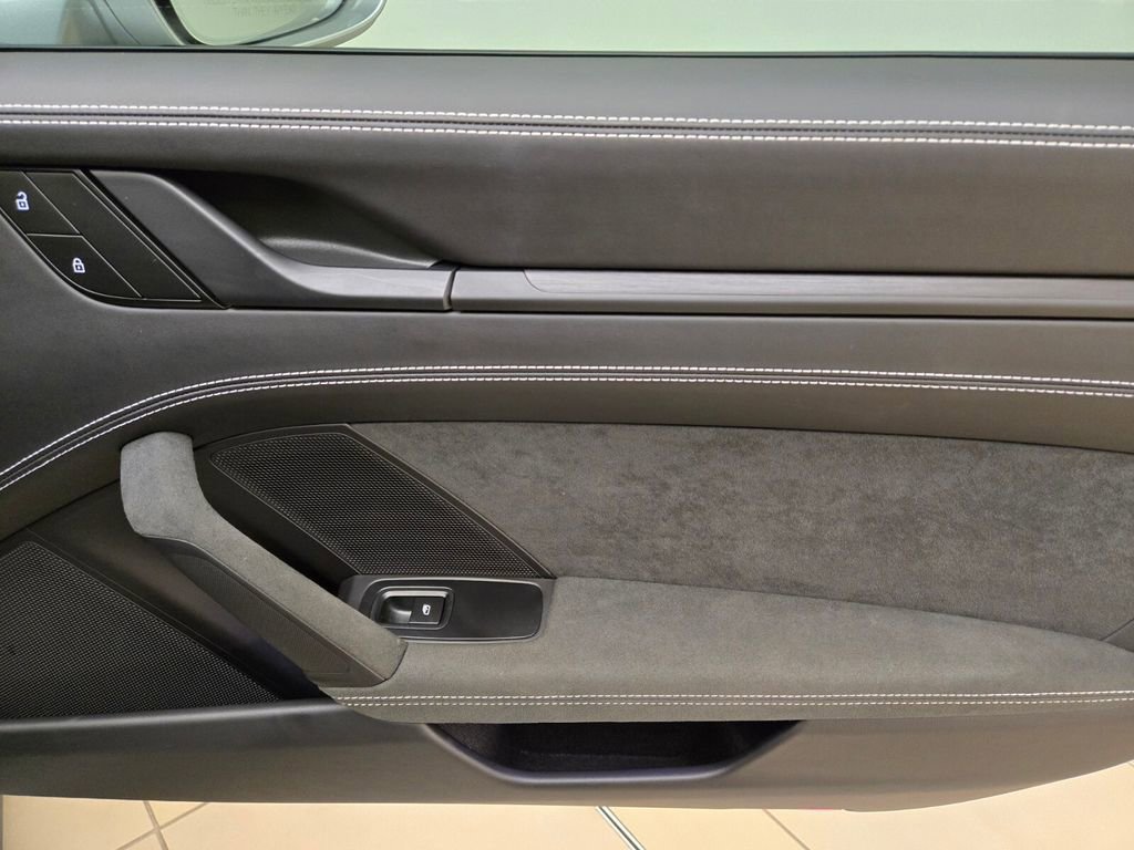 Used 2022 Porsche 911 GT3 RWD image 25