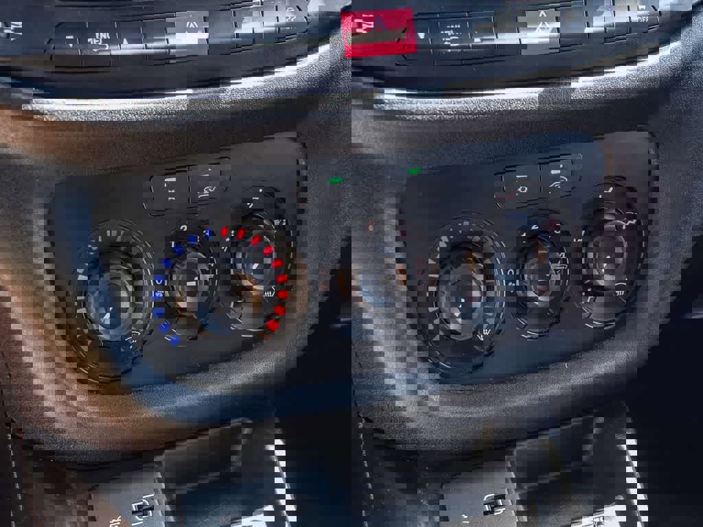 Used 2022 RAM ProMaster City Tradesman FWD image 18