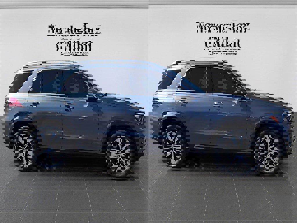 New 2025 Mercedes-Benz GLE 450e 4MATIC image 9