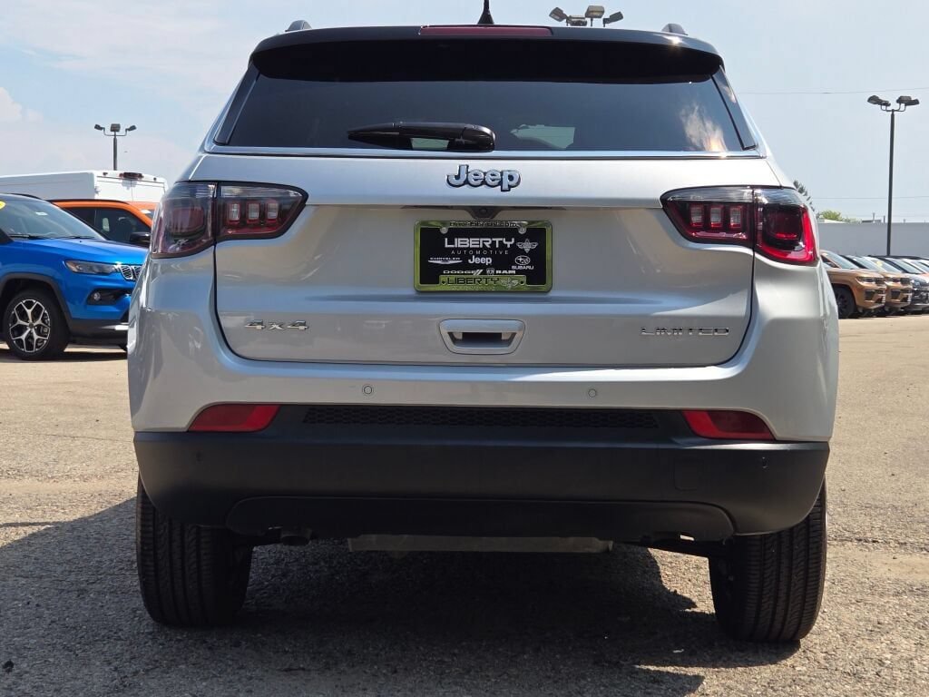 New 2026 Jeep Compass Limited AWD/4WD image 12