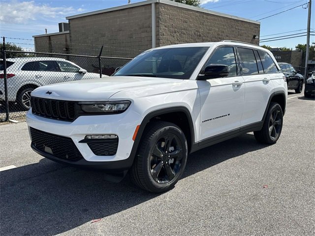 New 2025 Jeep Grand Cherokee Limited image 6