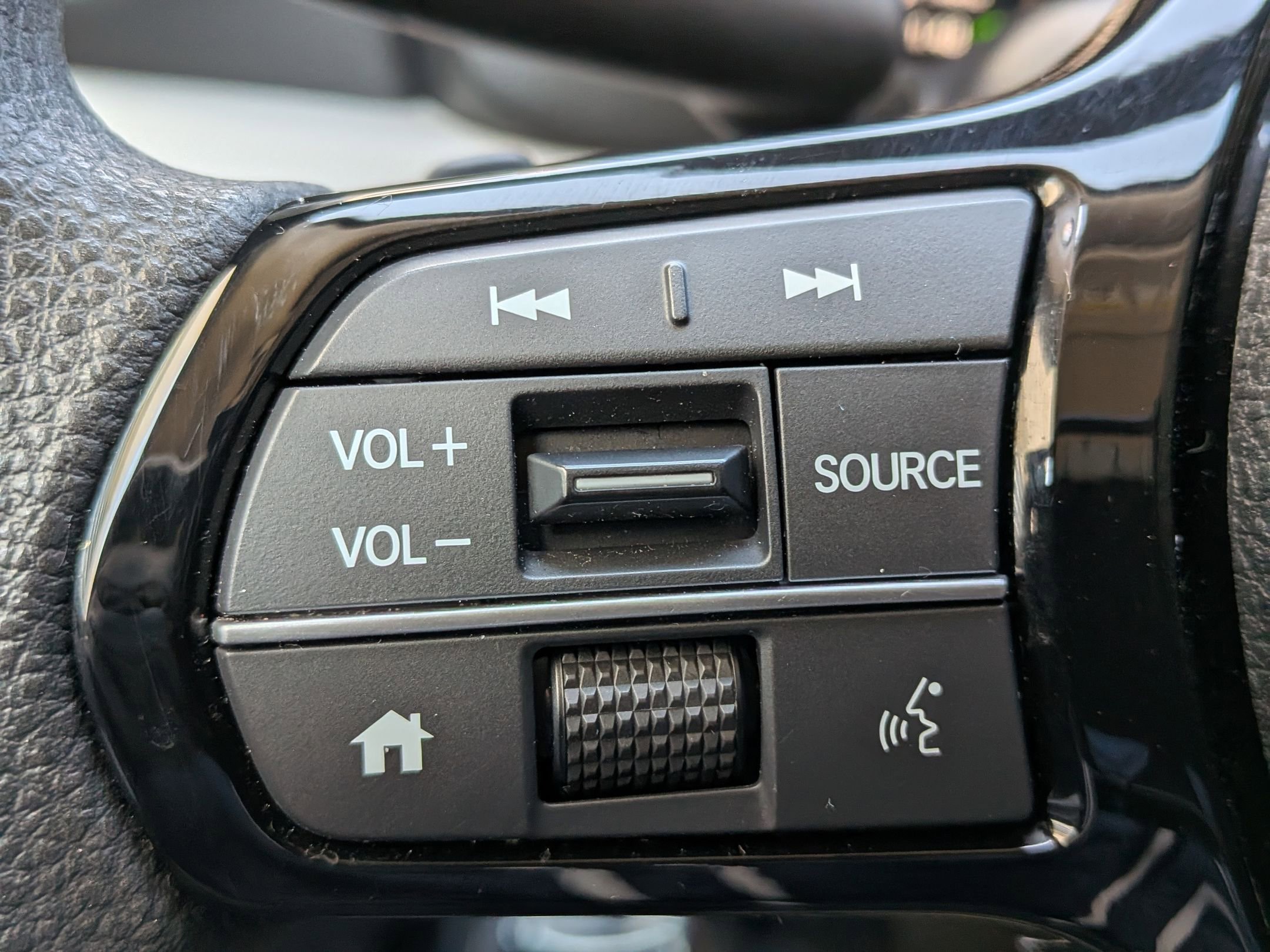 Certified 2023 Honda Pilot LX image 14