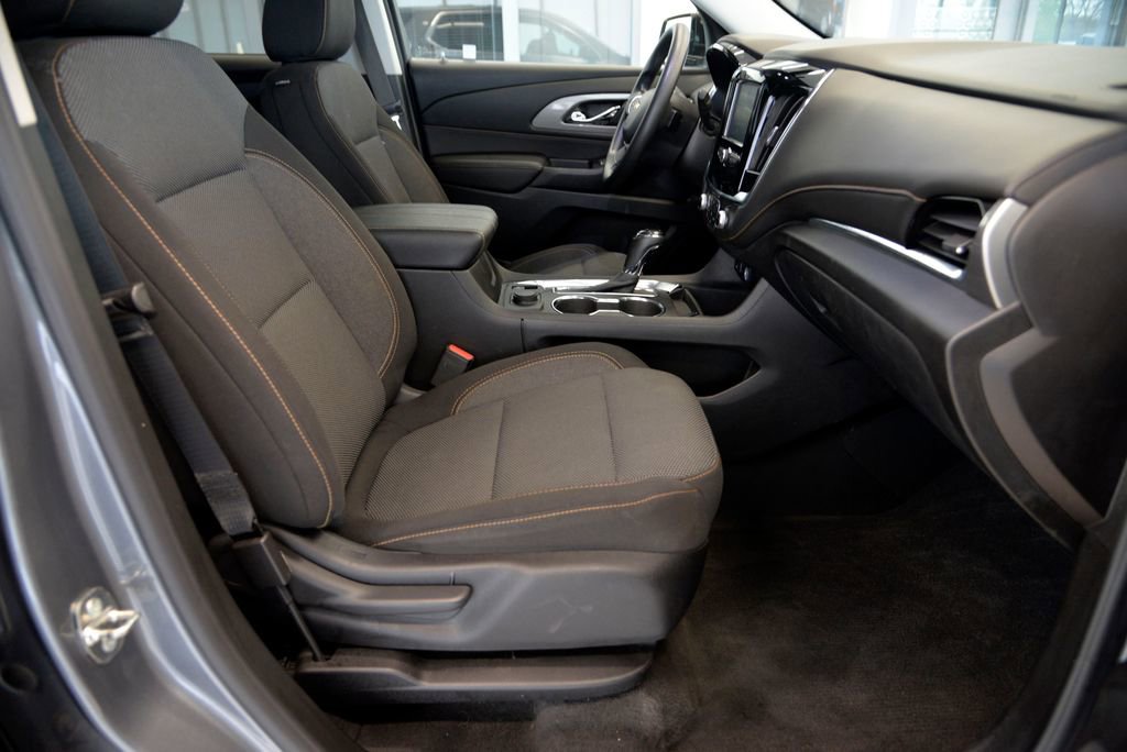 Used 2019 Chevrolet Traverse LS FWD image 30