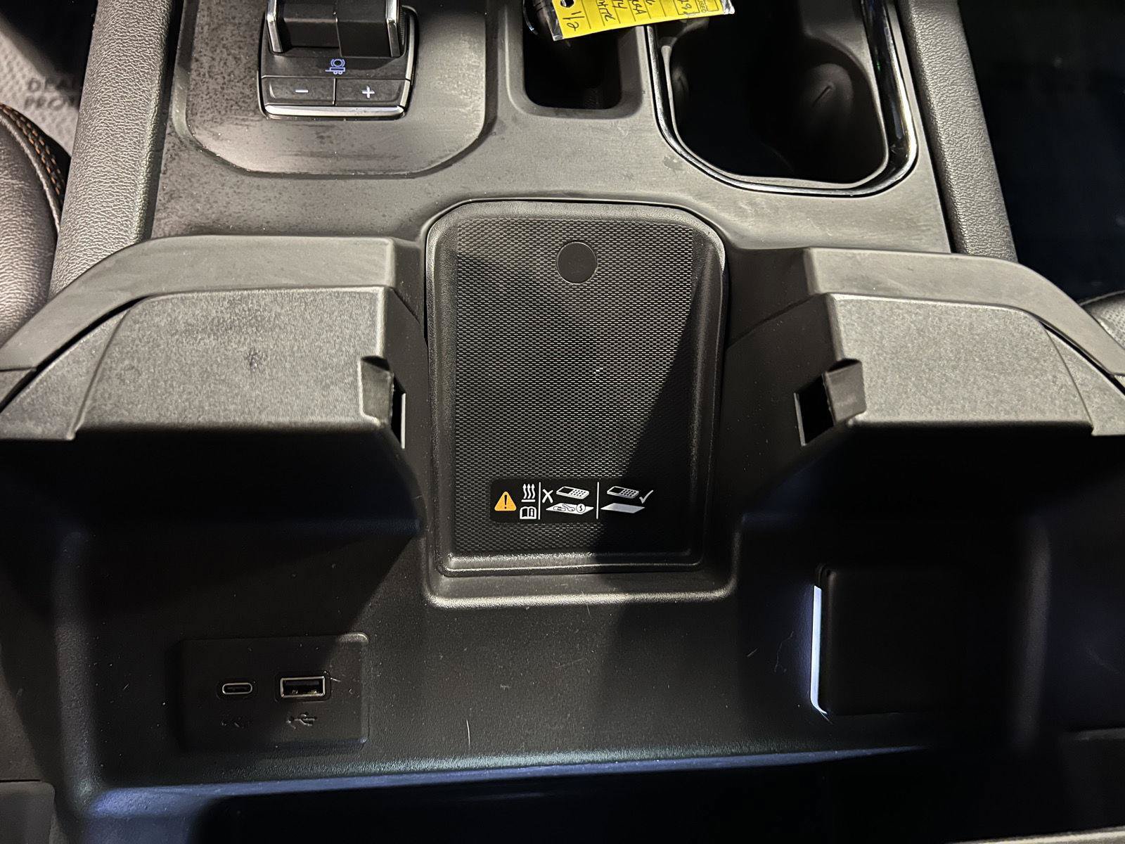 Used 2023 GMC Sierra 1500 AT4 w/ AT4 Preferred Package AWD/4WD image 27