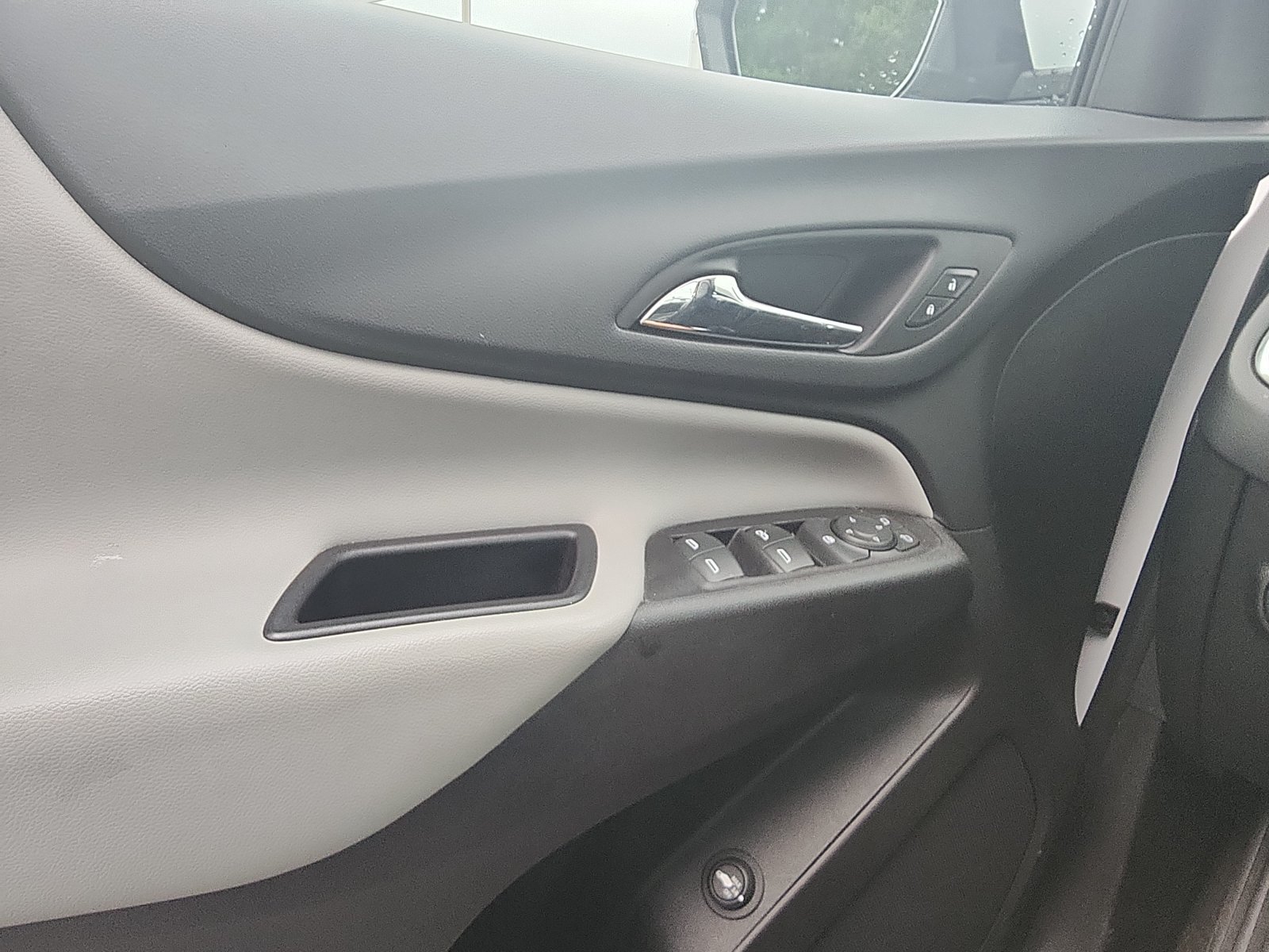 Used 2019 Chevrolet Equinox LT FWD image 15