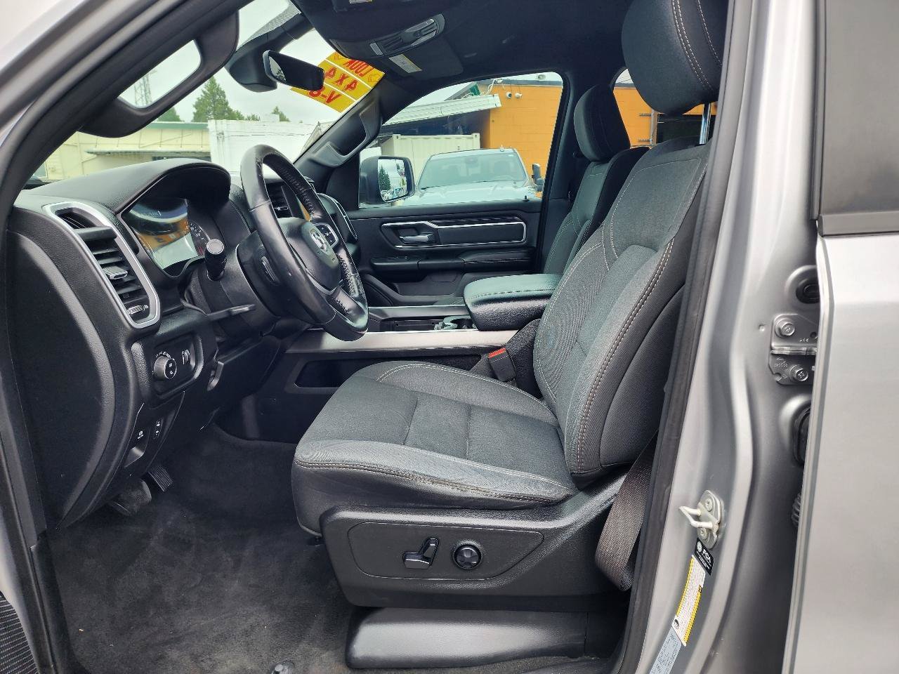 Used 2021 RAM 1500 Big Horn AWD/4WD image 14