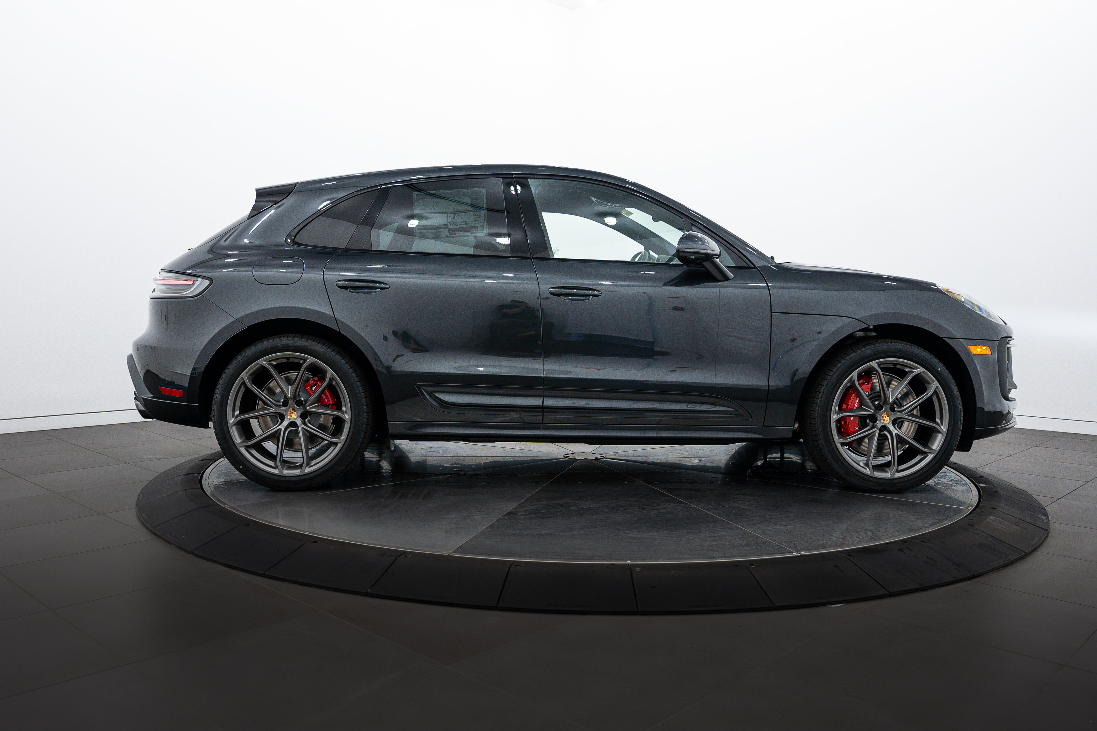 New 2025 Porsche Macan GTS image 8