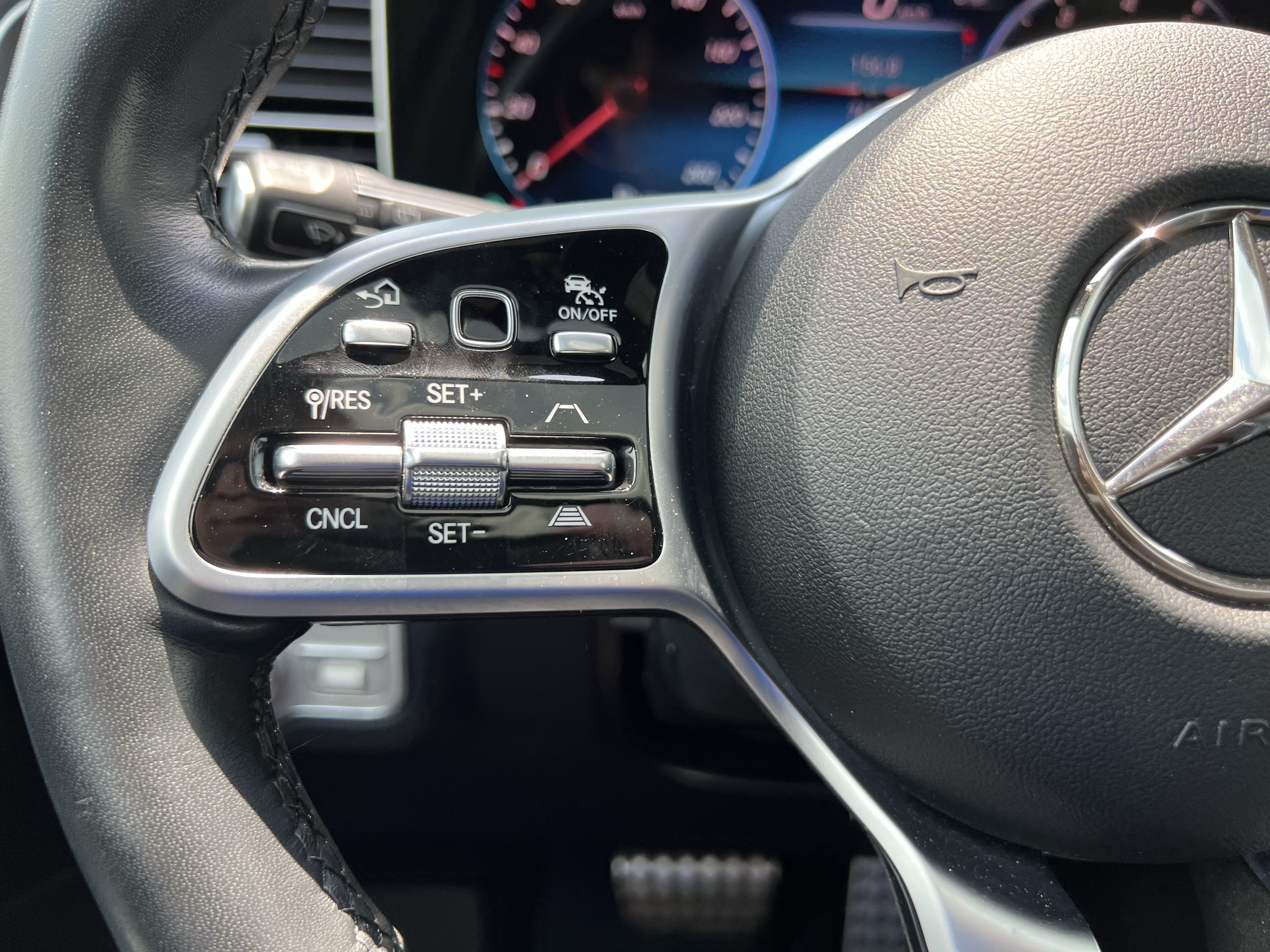 Certified 2022 Mercedes-Benz GLS 450 4MATIC image 19