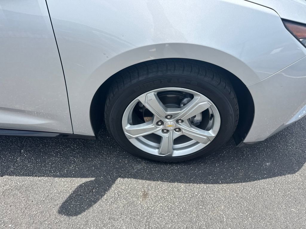 Used 2018 Chevrolet Volt LT FWD image 13