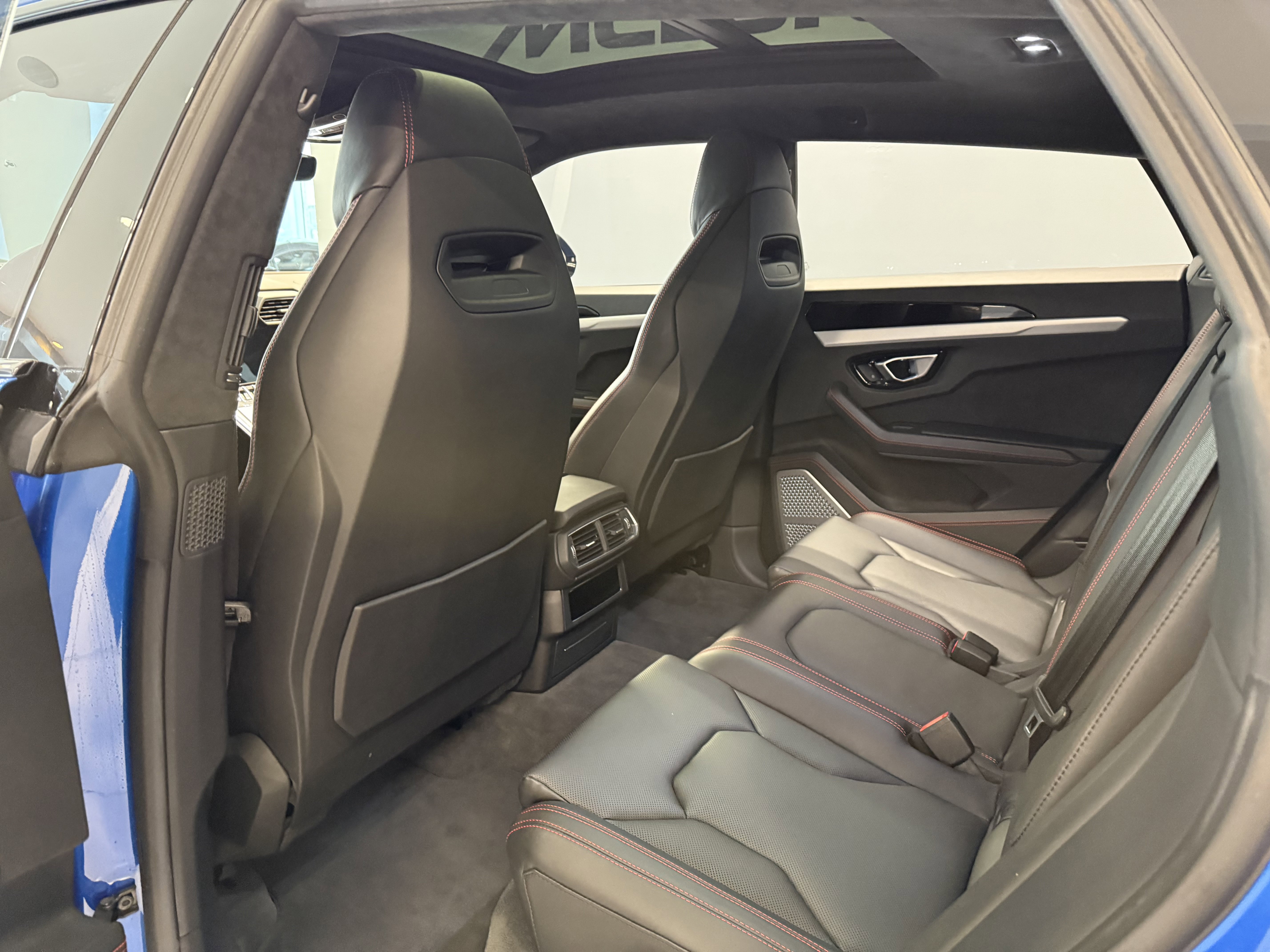 Used 2020 Lamborghini Urus image 16