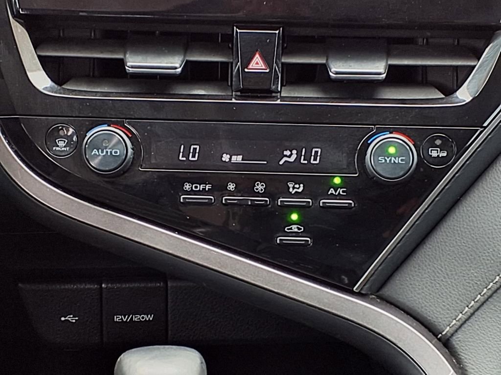 Used 2023 Toyota Camry SE image 15