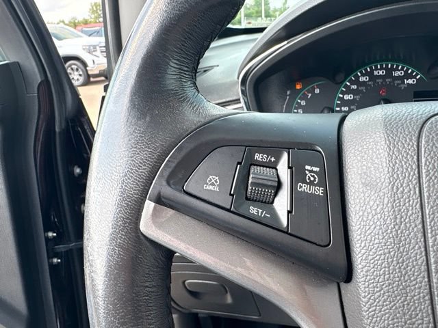 Used 2022 Chevrolet Trax LT w/ LT Convenience Package AWD/4WD image 15