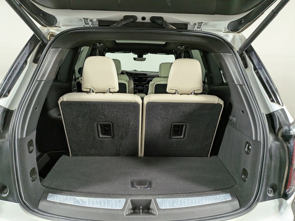 Used 2023 Cadillac XT6 Sport w/ Technology Package image 10