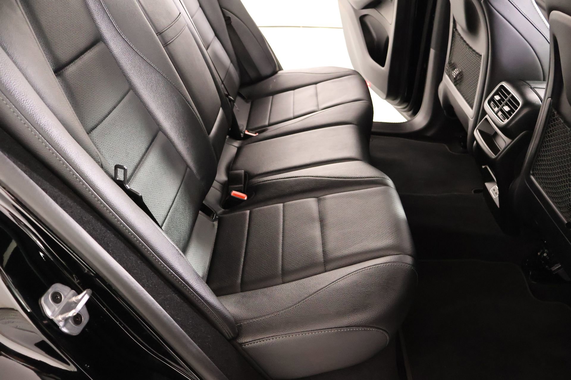 Used 2024 Mercedes-Benz GLE 450 4MATIC image 14