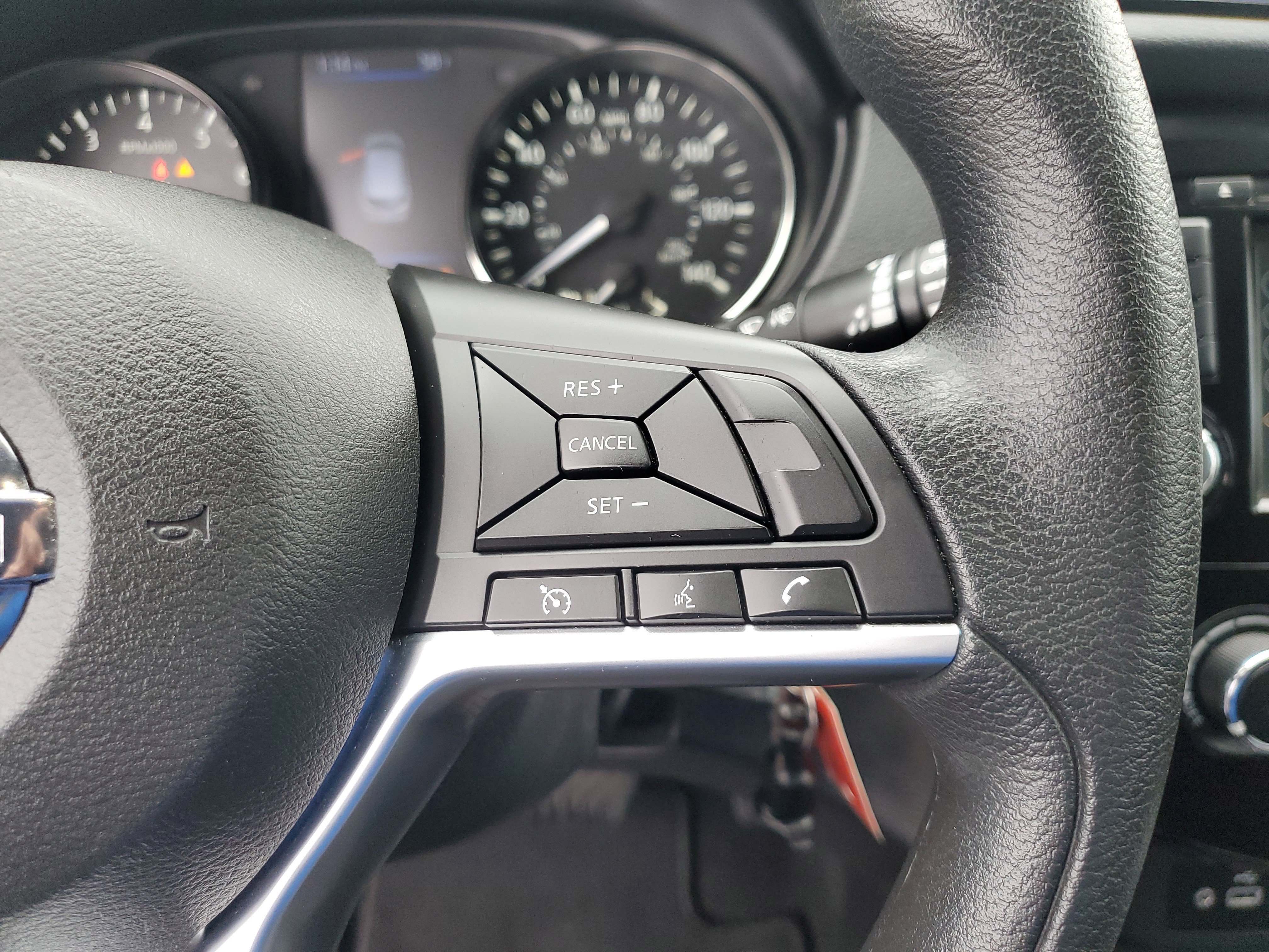 Used 2021 Nissan Rogue Sport S image 27