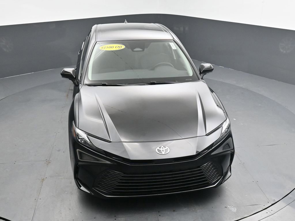 Used 2025 Toyota Camry LE image 22