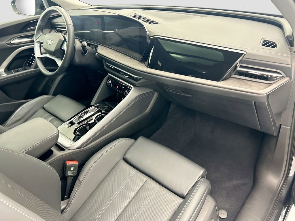 Certified 2025 Audi Q5 Premium Plus w/ Premium Plus image 16