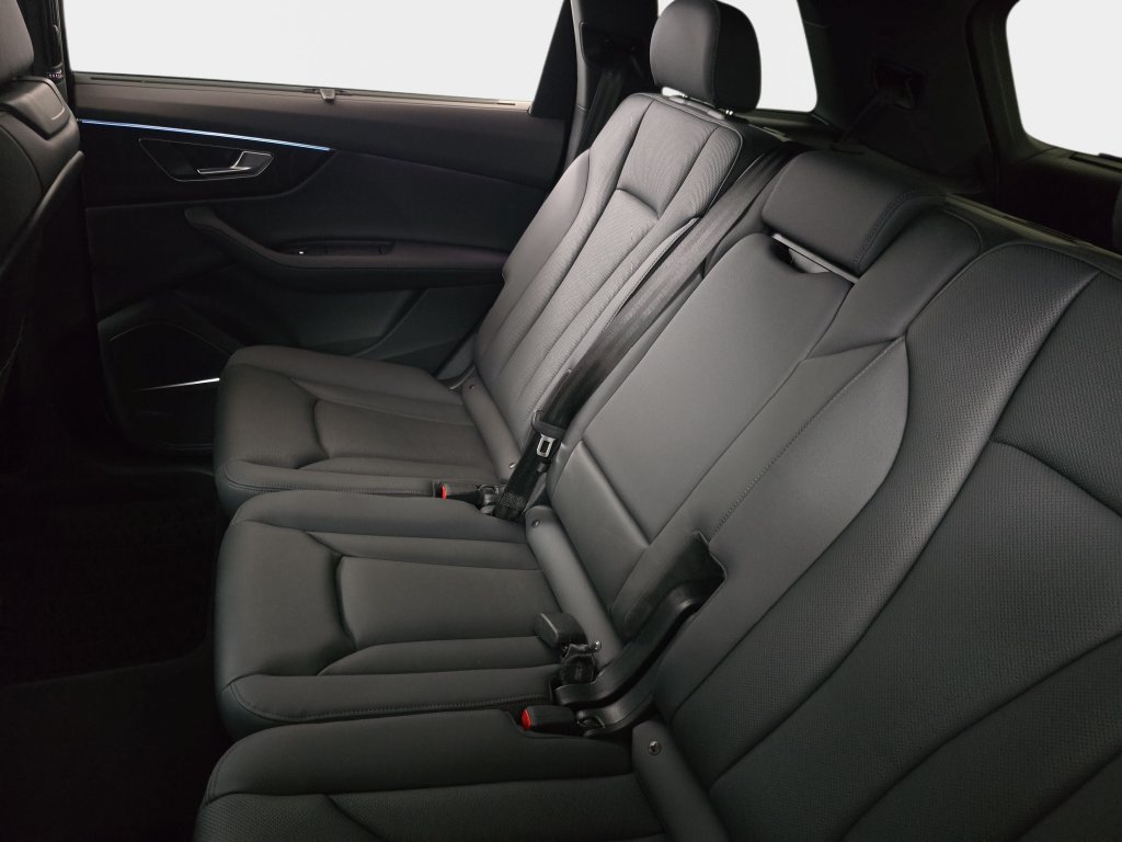 Used 2024 Audi Q7 2.0T Premium Plus AWD/4WD image 17