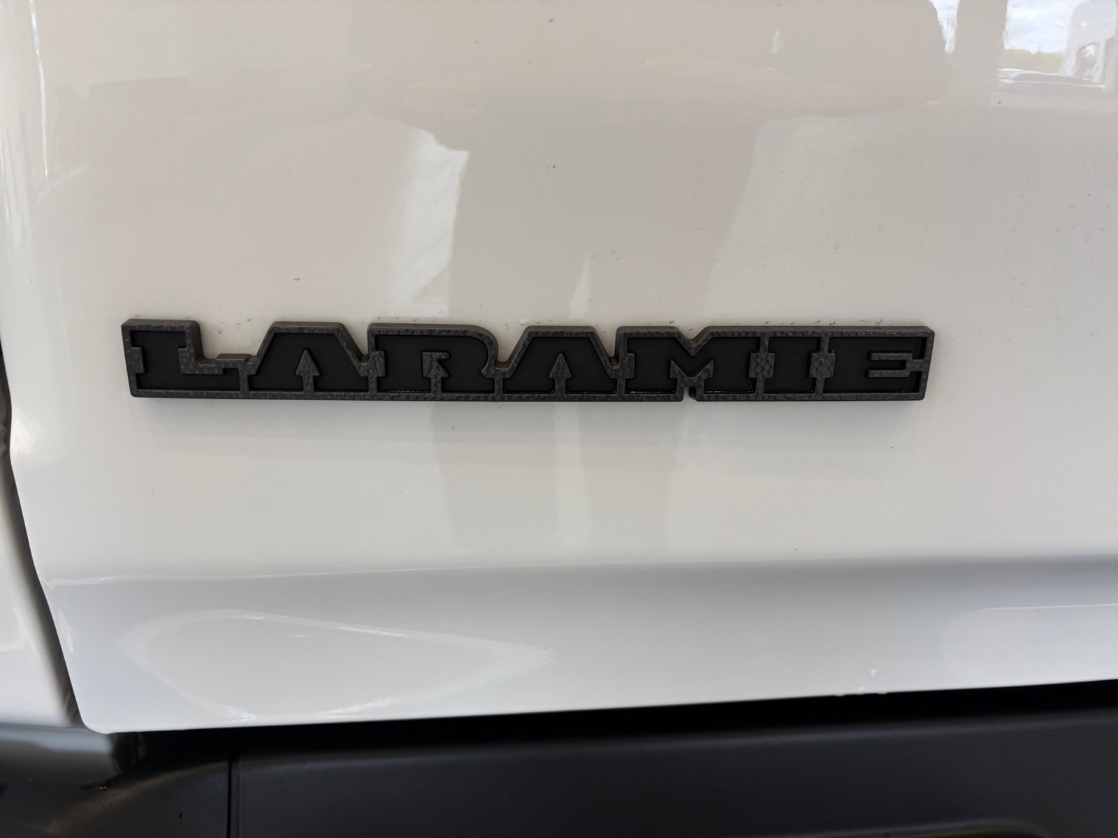 Used 2025 RAM 1500 Laramie w/ Night Edition AWD/4WD image 31