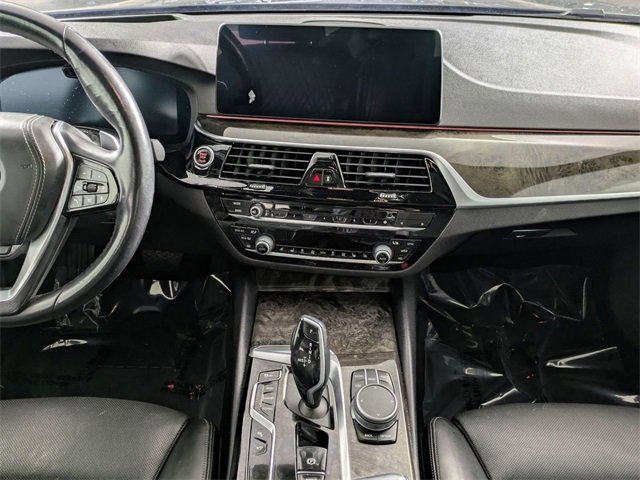 Used 2021 BMW 540i xDrive w/ Premium Package image 30