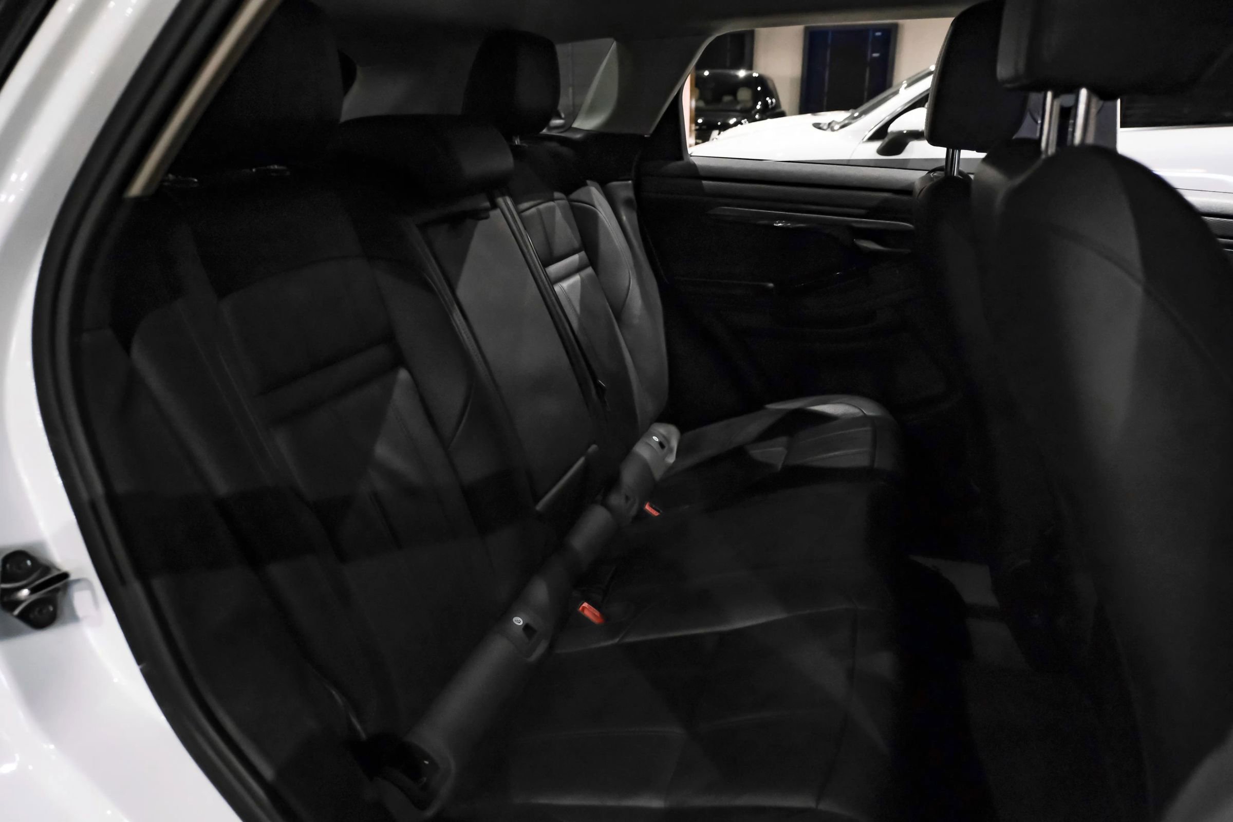 Used 2021 Land Rover Range Rover Evoque S AWD/4WD image 34