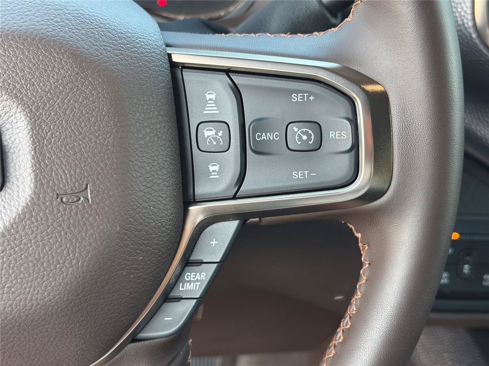 Used 2025 RAM 3500 Longhorn AWD/4WD image 27