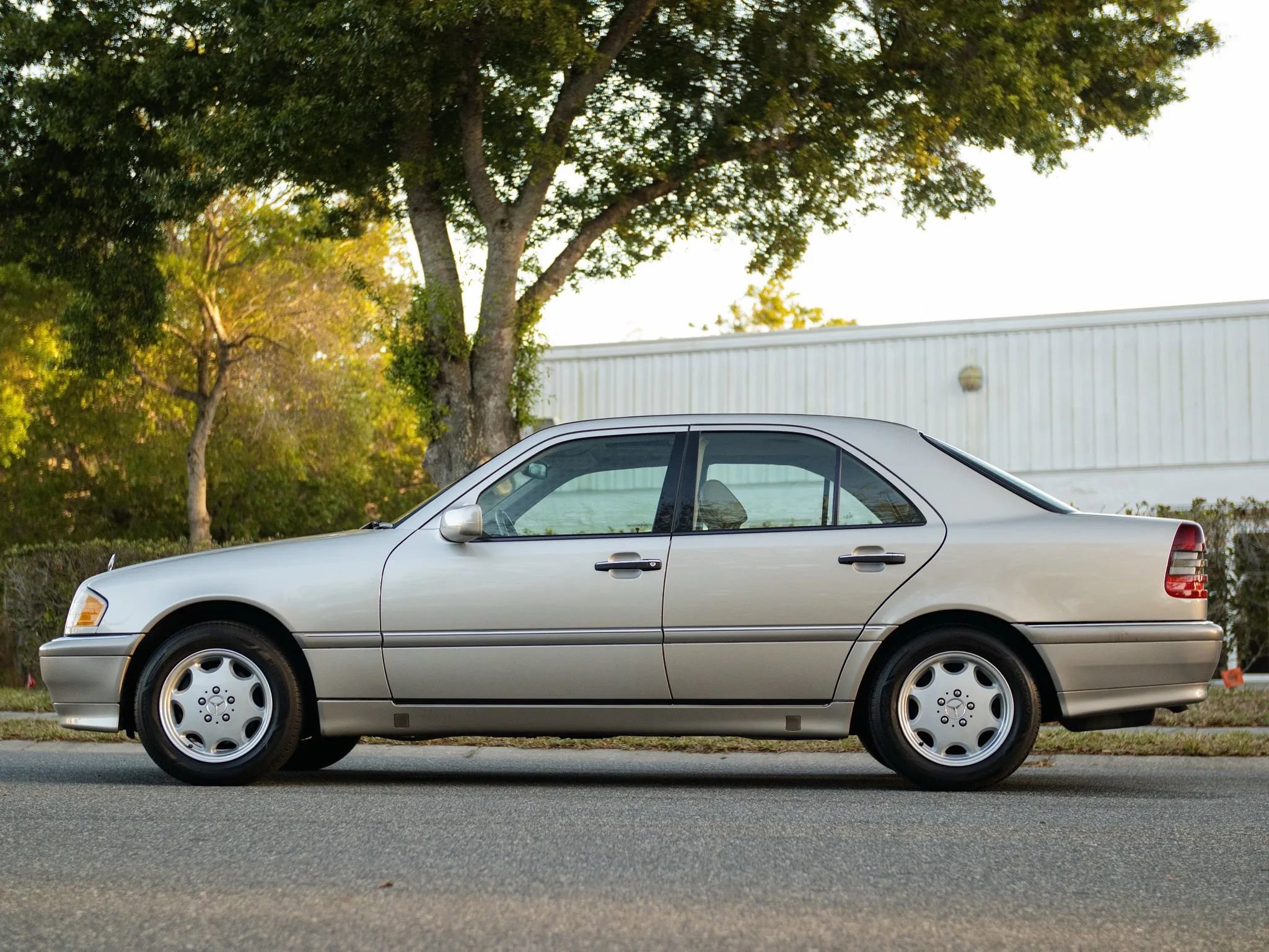 Used 1999 Mercedes-Benz C 280 Sedan image 19