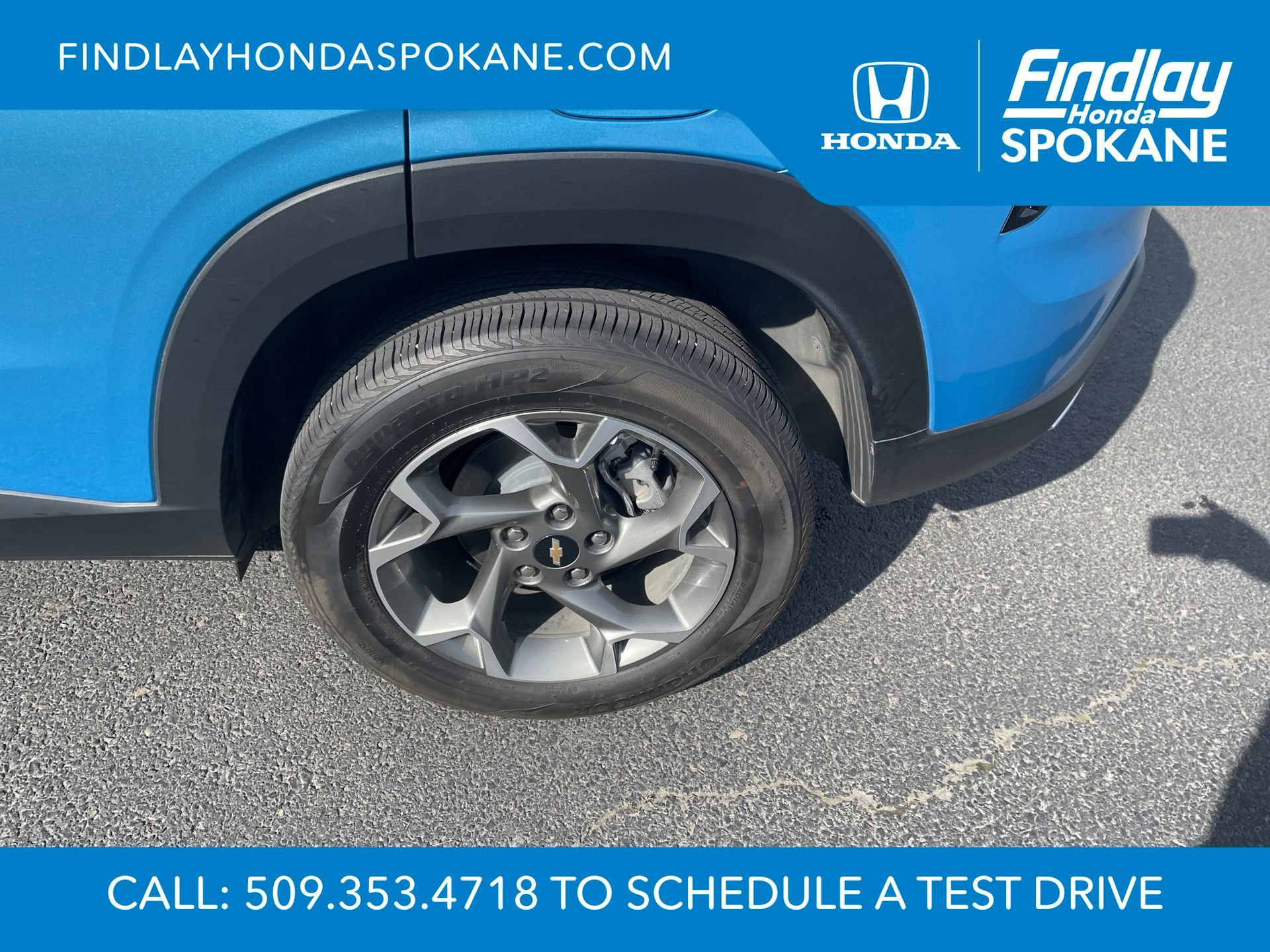 Used 2025 Chevrolet Trax LT w/ LT Convenience Package image 4