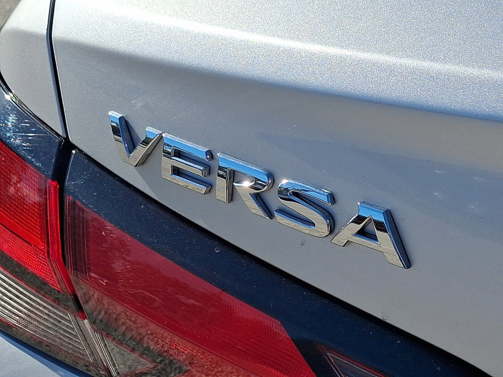 Used 2024 Nissan Versa SV FWD image 17