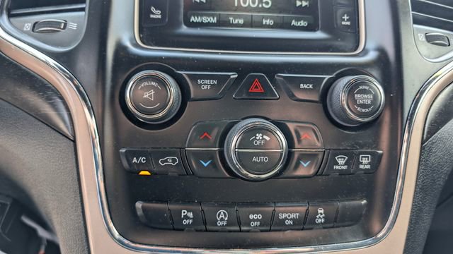Used 2017 Jeep Grand Cherokee Laredo w/ Quick Order Package 23E AWD/4WD image 22