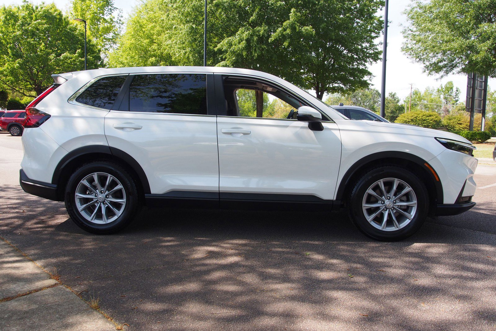 Used 2023 Honda CR-V EX-L image 8