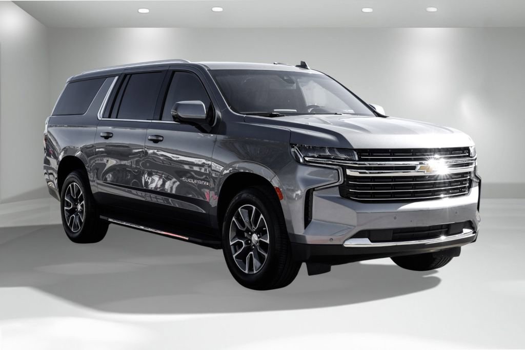 Used 2022 Chevrolet Suburban LT w/ Luxury Package image 5