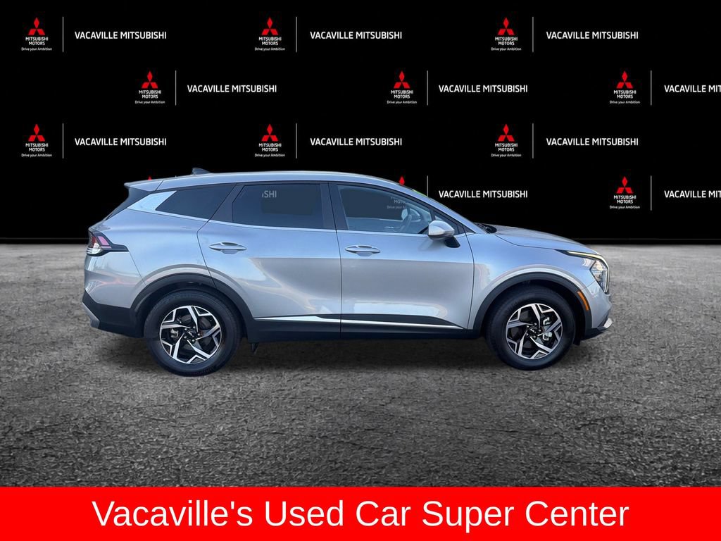 Used 2025 Kia Sportage LX FWD image 6