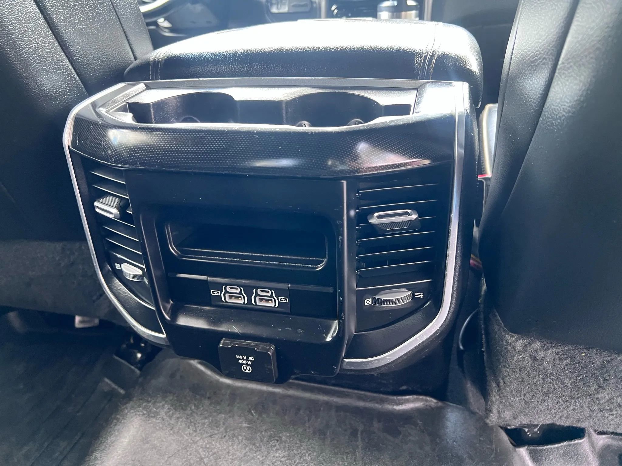 Used 2021 RAM 2500 Laramie w/ Night Edition image 15
