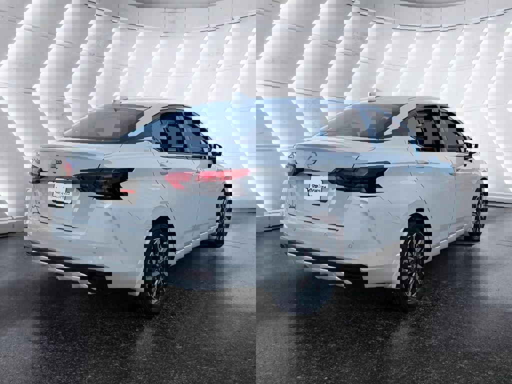 Used 2025 Nissan Versa SV w/ Trunk Package image 4