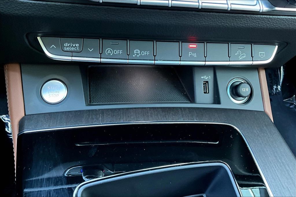 Used 2025 Audi Q5 2.0T Premium Plus image 16