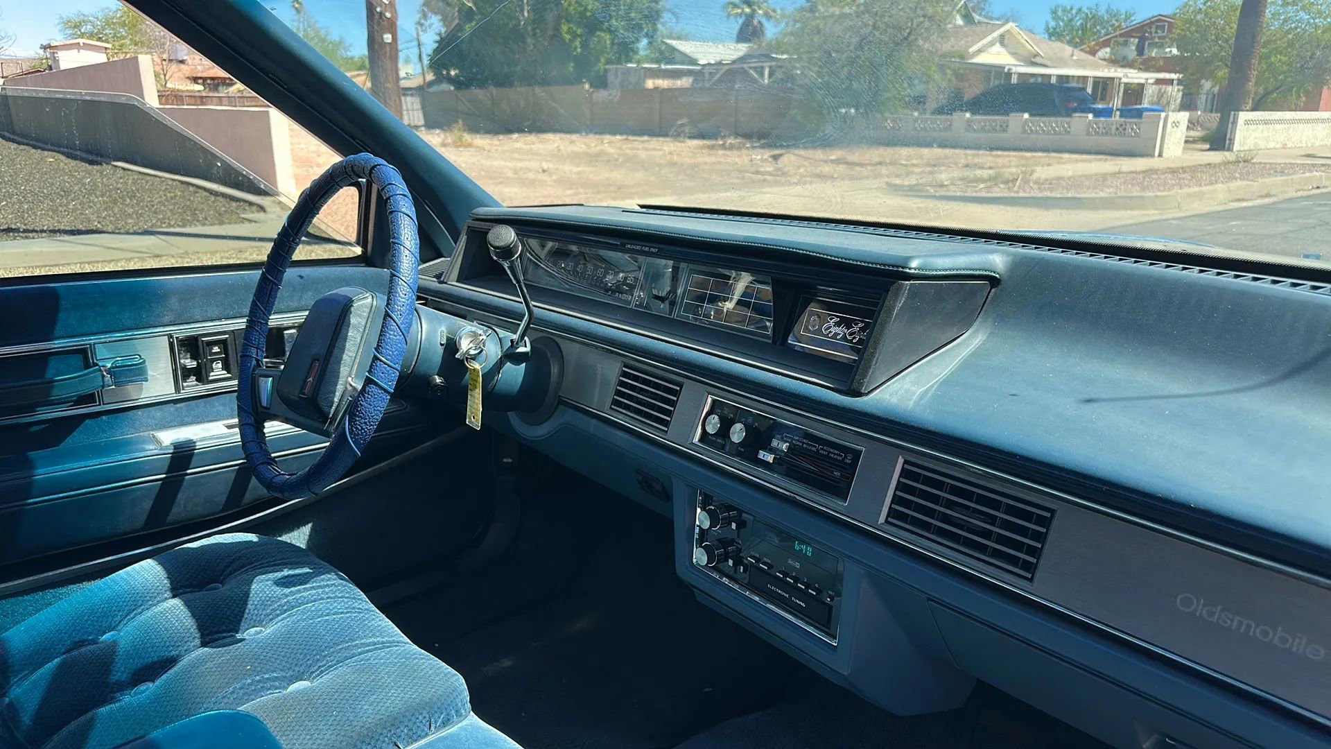 Used 1990 Oldsmobile 88 Royale Brougham image 17