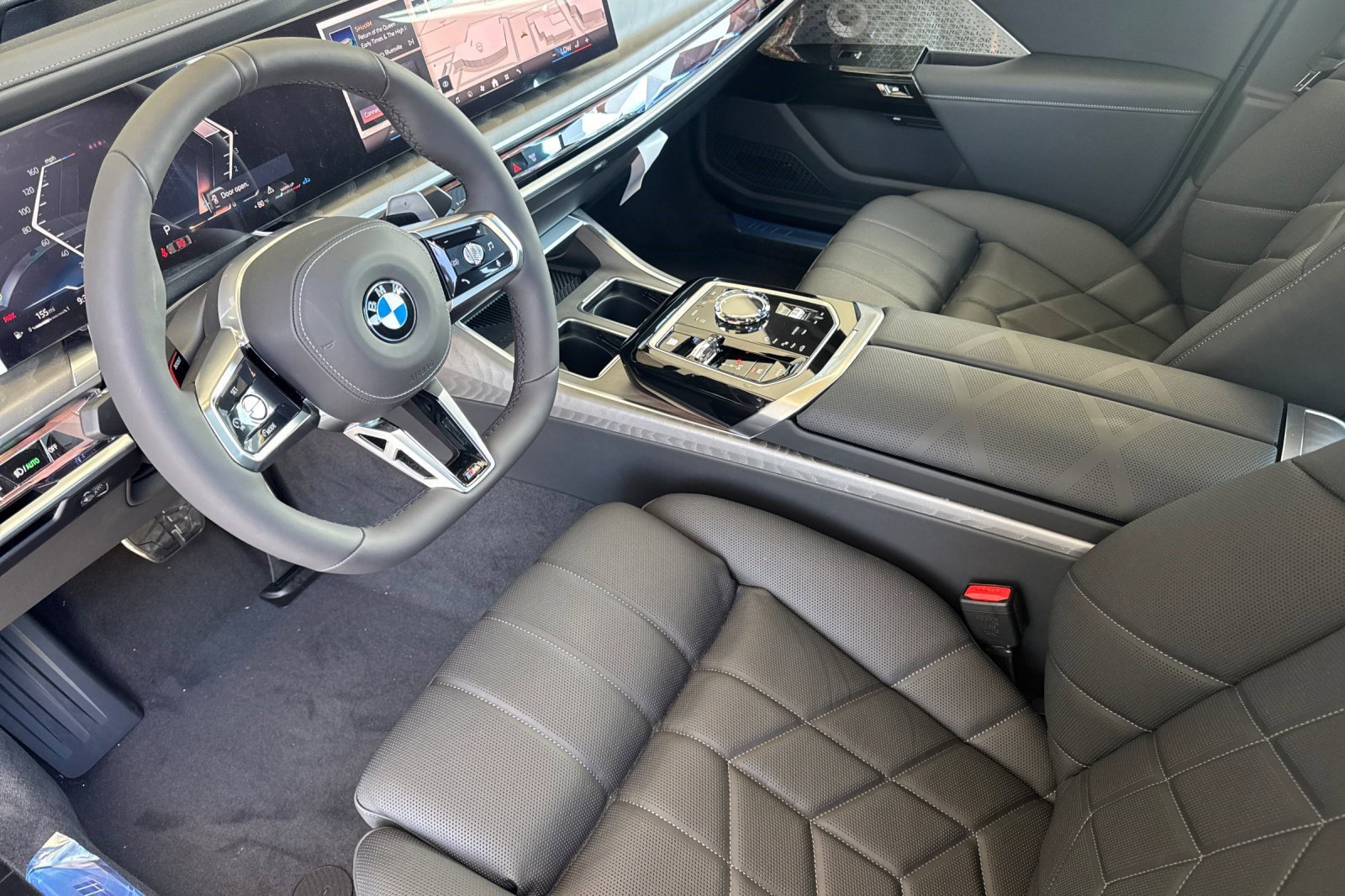 New 2025 BMW 760i xDrive image 4